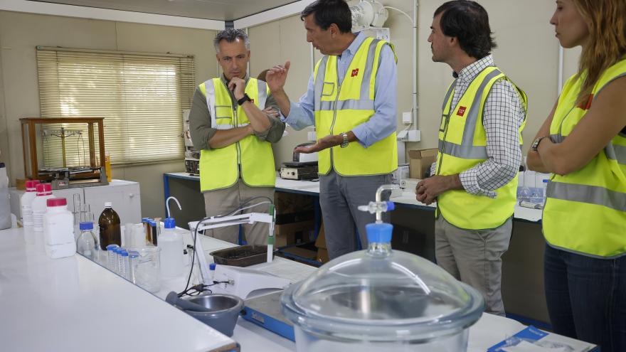 El consejero recorriendo la zona