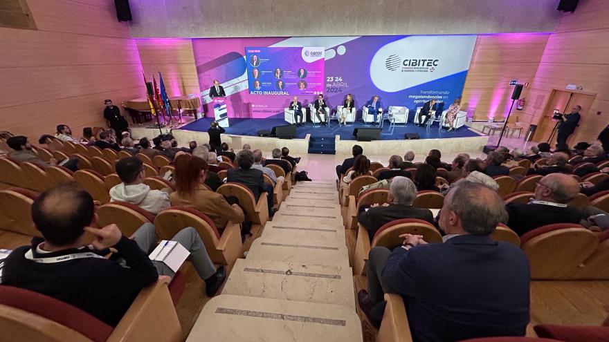 El consejero Miguel López-Valverde durante el VI Congreso Iberoamericano de Ingeniería y Tecnología