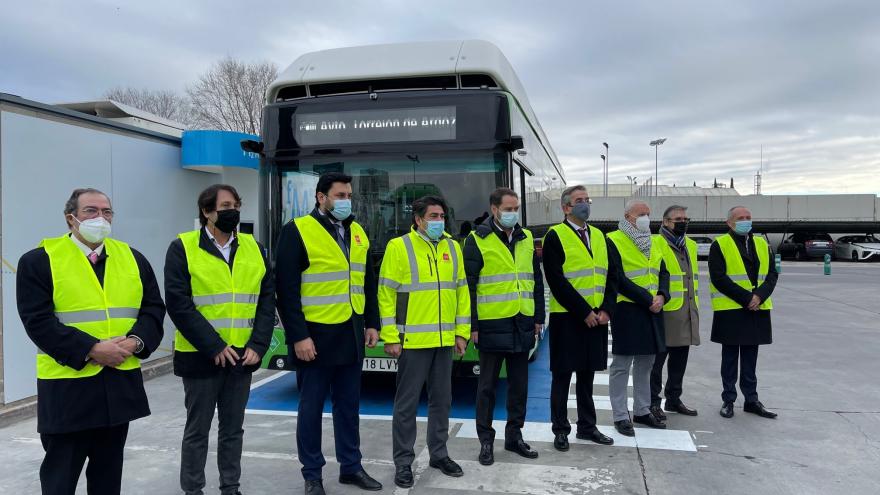 David Pérez viaja en el primer autobús impulsado con hidrógeno