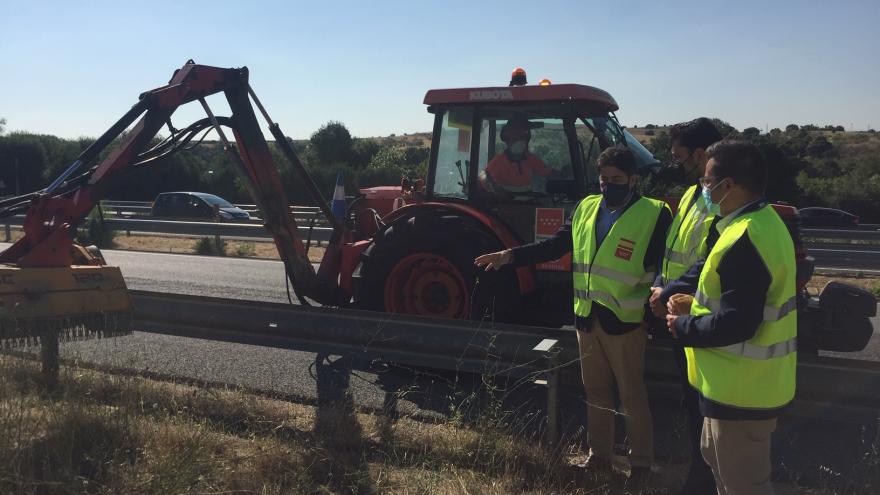 David Pérez durante su visita a la M-501 a su paso por Villaviciosa de Odón