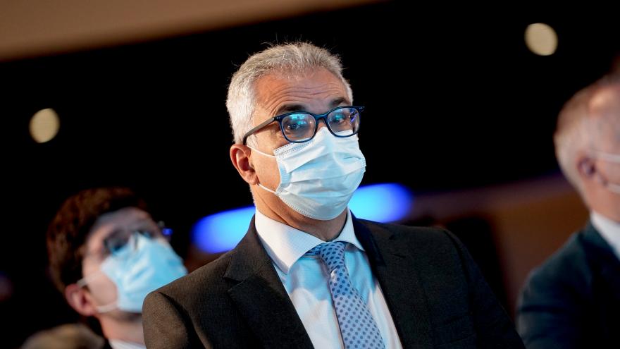 La presidenta Isabel Díaz Ayuso interviene en la mesa redonda Digitalización de la Economía y Madrid Capital Digital Primer plano del consejero Carlos Izquierdo