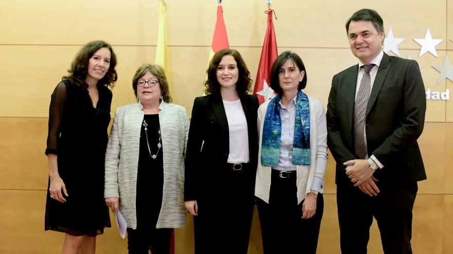 Díaz Ayuso durante el acto de homenaje a las víctimas del conflicto armado de Colombia