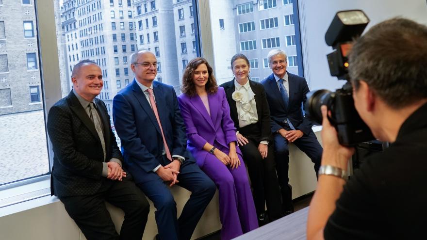 La presidenta Isabel Díaz Ayuso durante su visita