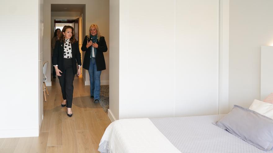 La consejera Fátima Matute durante su visita a las instalaciones de Casa Avintia