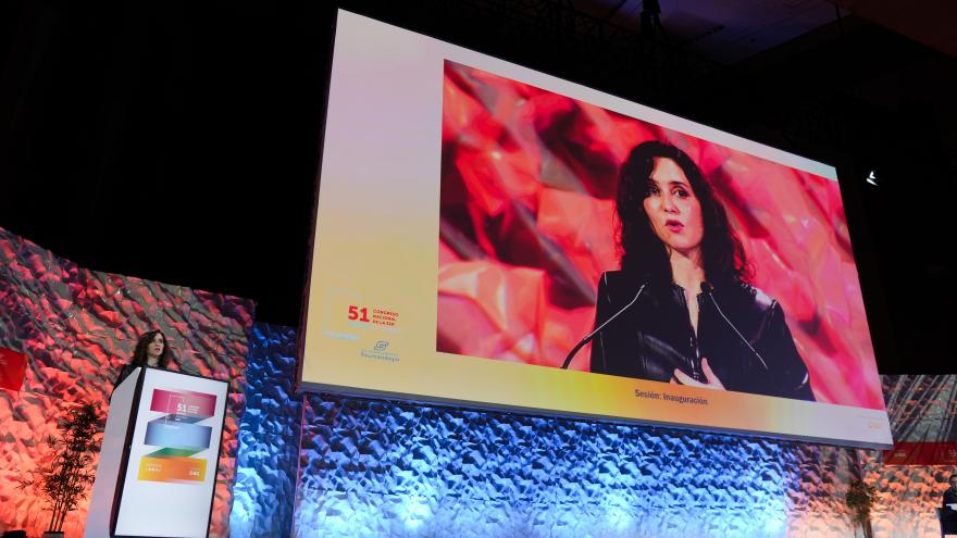 La presidenta Isabel Díaz Ayuso durante el 51 Congreso de la Sociedad Española de Reumatología
