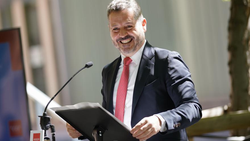 El consejero Mariano de Paco Serrano durante la presentación de los festivales Escenas de Verano y San Lorenzo