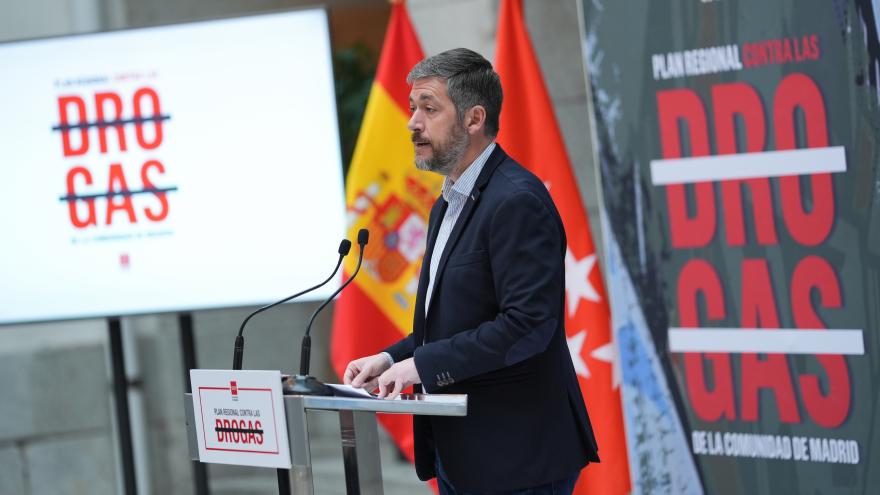 El consejero Miguel Ángel García durante la presentación de un estudio de investigación sobre la percepción de las drogas en Madrid