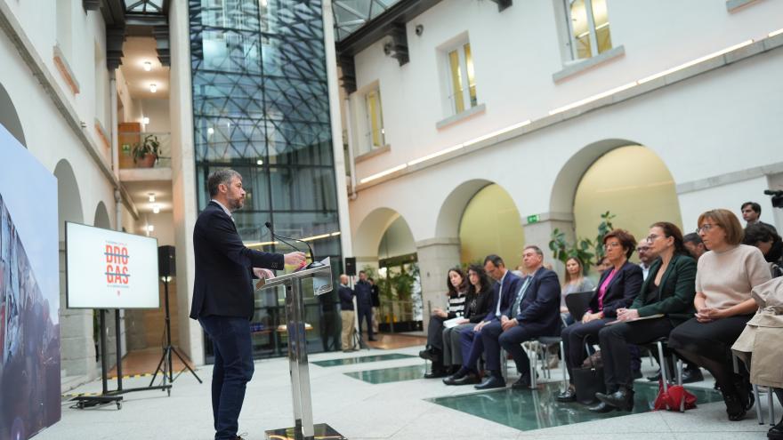 El consejero Miguel Ángel García durante la presentación de un estudio de investigación sobre la percepción de las drogas en Madrid