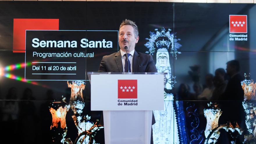 El consejero Mariano de Paco Serrano durante la presentación de la programación de Semana Santa