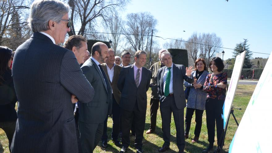 El vicepresidente de la Comunidad de Madrid, consejero de Presidencia y portavoz del Ejecutivo regional, Pedro Rollán, ha presentado hoy esta iniciativa junto al alcalde del municipio, Luis Partida. 