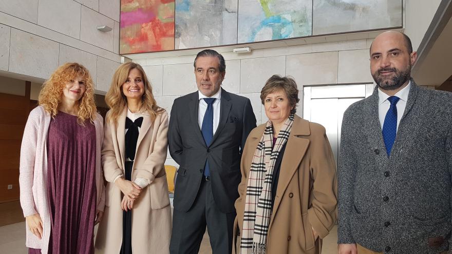Enrique López durante su visita a los juzgados de Colmenar Viejo