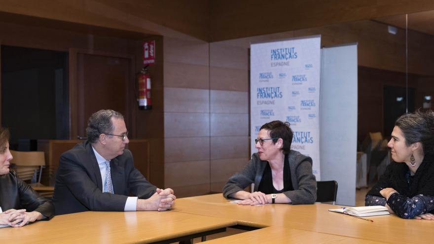 Enrique Ossorio reunido
