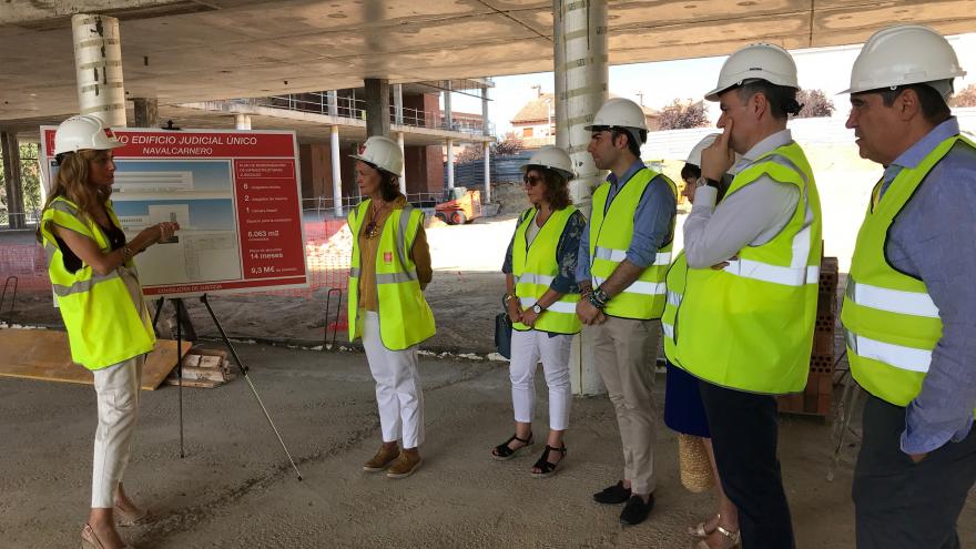 Ibarrola visita las obras de construcción del nuevo edificio judicial de Navalcarnero 