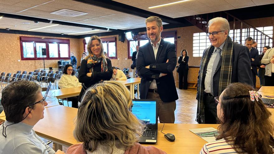 García Martín firma un convenio de colaboración con Plena Inclusión Madrid El consejero Miguel Ángel García Martín durante la firma del convenio