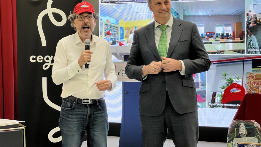 El consejero Miguel López-Valverde durante la final de MineMad Competition School 2025