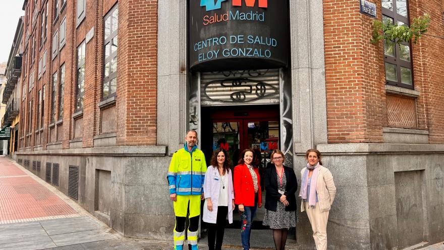 La consejera Fátima Matute en el centro de salud Eloy Gonzalo 