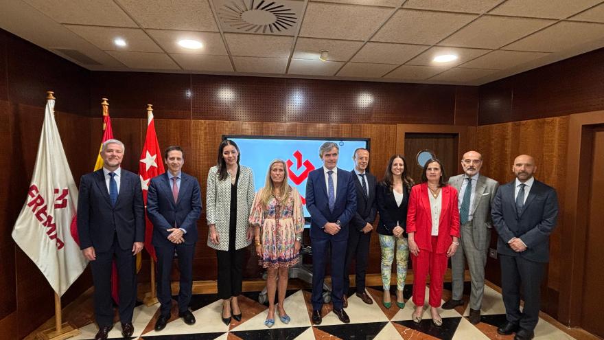 Albert visita el Hospital FREMAP de Majadahonda La consejera Rocío Albert durante su visita al Hospital FREMAP de Majadahonda