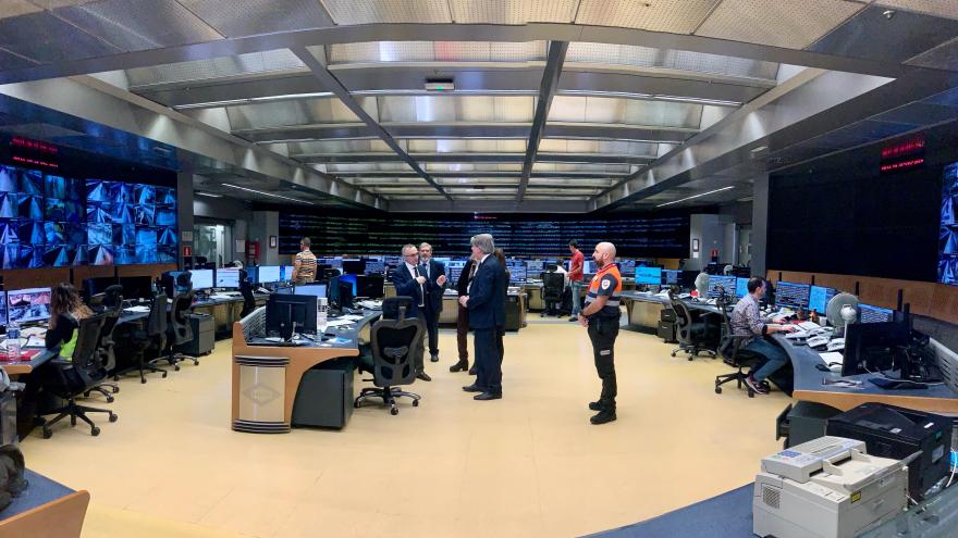 Garrido visita puesto mando Metro 4