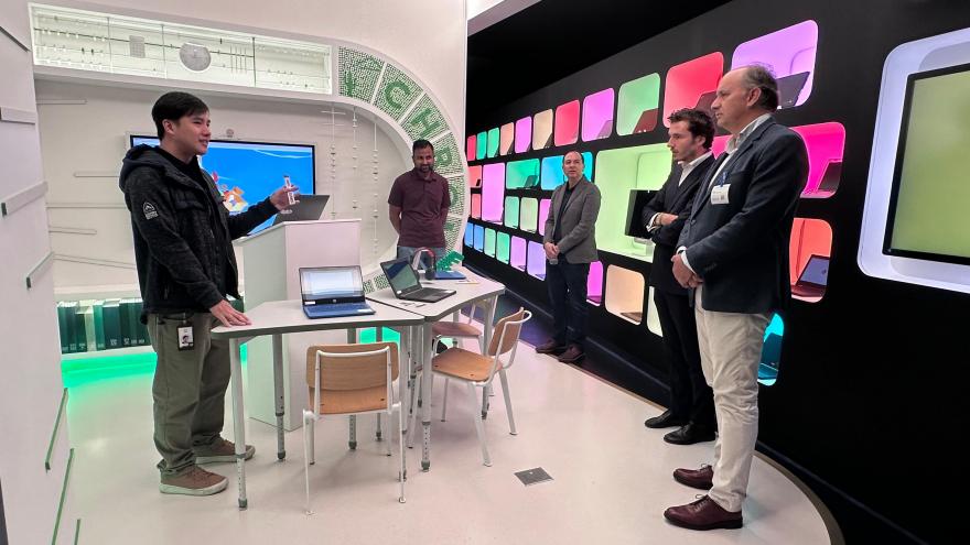 El consejero Miguel López-Valverde durante su visita a la sede de Google en Silicon Valley