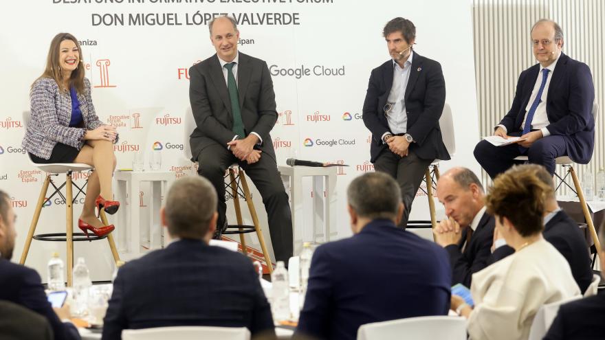 El consejero Miguel López-Valverde durante el desayuno de Executive Forum