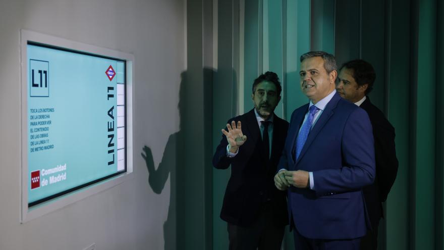 El consejero Jorge Rodrigo en la estación de Metro de Atocha