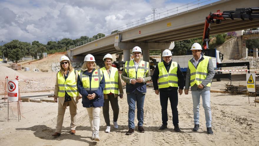 El consejero Jorge Rodrigo durante su visita a Aldea del Fresno