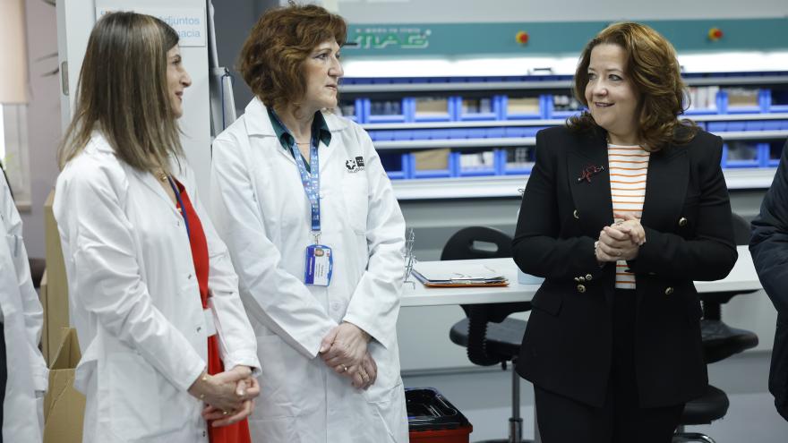 La consejera Fátima Matute durante su visita al Hospital público Universitario El Escorial