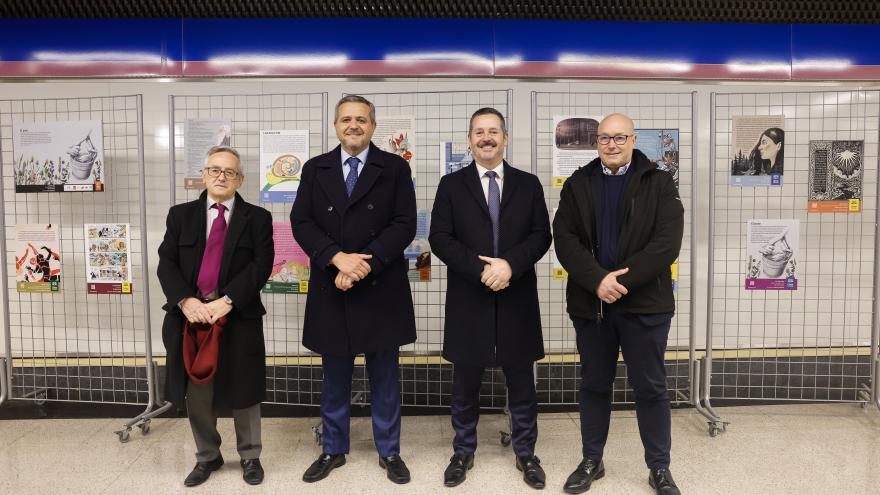 Los consejeros Jorge Rodrigo y Mariano de Paco Serrano durante la presentación de la campaña Libros a la calle 