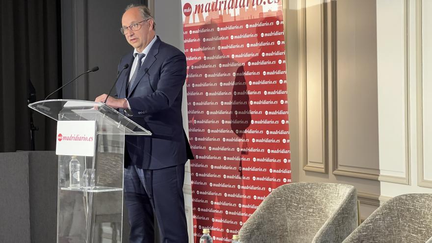 El consejero Miguel López-Valverde en la I Jornada de Inteligencia Artificial de Madridiario