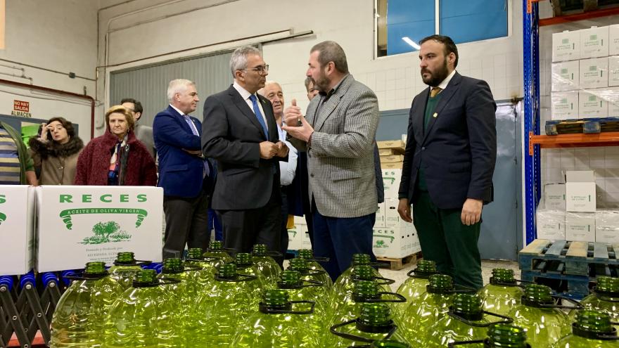Carlos Izquierdo visita la cooperativa RECESPAÑA