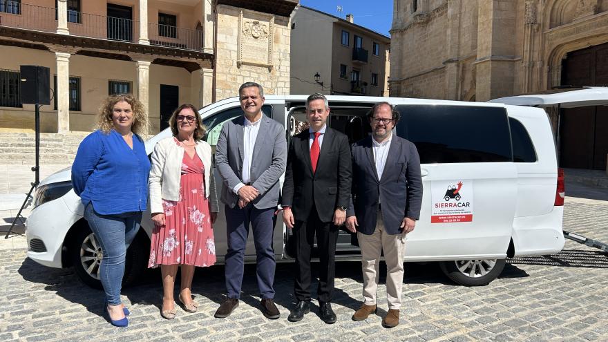 El consejero Jorge Rodrigo en Torrelaguna