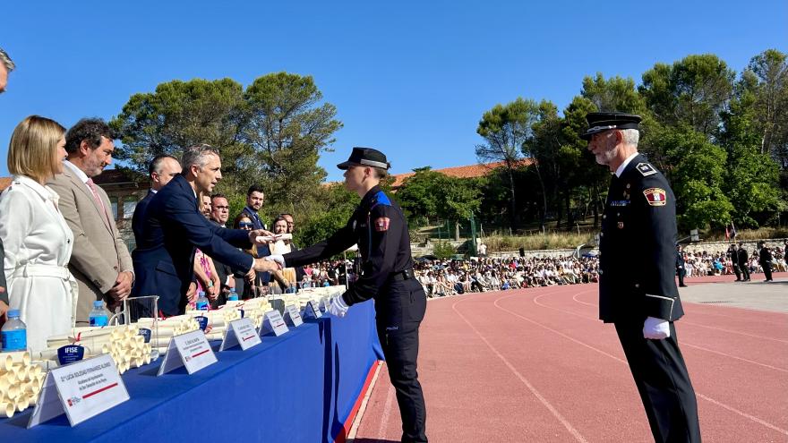 Novillo clausura el LXI Curso Selectivo de Formación Básica para Policías Locales El consejero Carlos Novillo durante la clausura del LXI Curso Selectivo de Formación Básica para Policías Locales