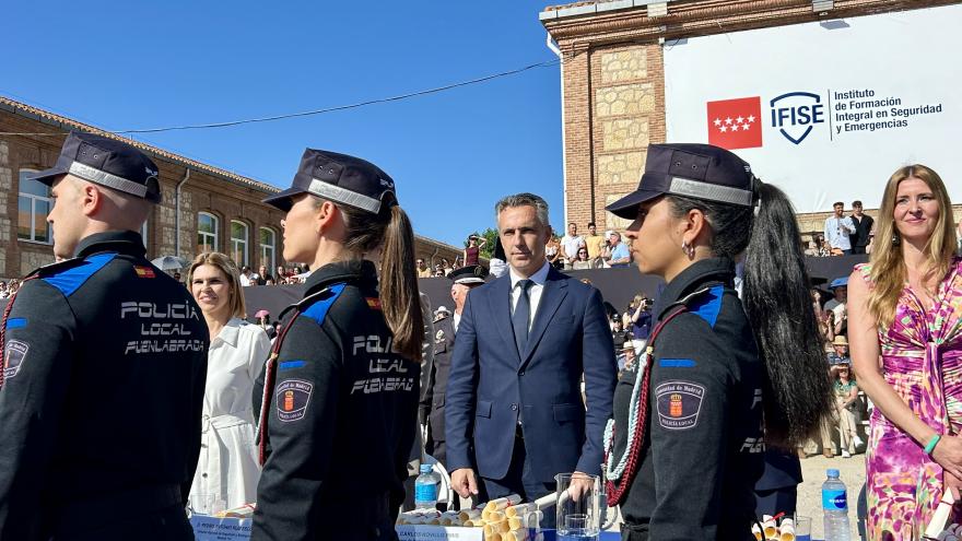 Novillo clausura el LXI Curso Selectivo de Formación Básica para Policías Locales El consejero Carlos Novillo durante la clausura del LXI Curso Selectivo de Formación Básica para Policías Locales