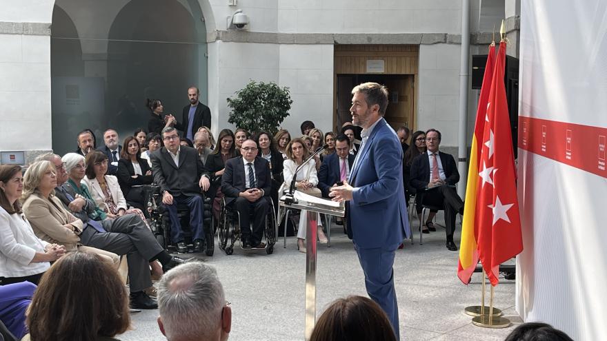 El consejero Miguel Ángel García Martín durante la recepción de los primeros expertos facilitadores de España