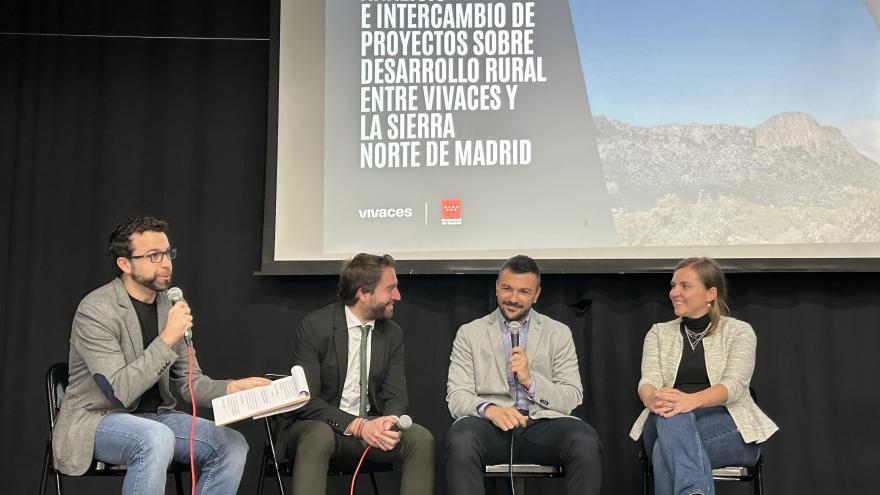 El directo general Javier Carazo con municipios de la Sierra Norte