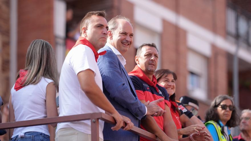 Miguel López-Valverde en San Sebastián de los Reyes supervisa el dispositivo digital de seguridad en sus fiestas