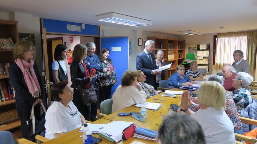 Carlos Izquierdo visita el Programa de Detección del Deterioro Funcional y Cognitivo Leve