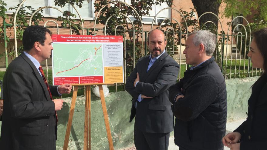 Pedro Rollán visita Hoyo de Manzanares