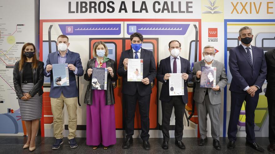 Foto de las principales autoridades que han acudido a la presentación