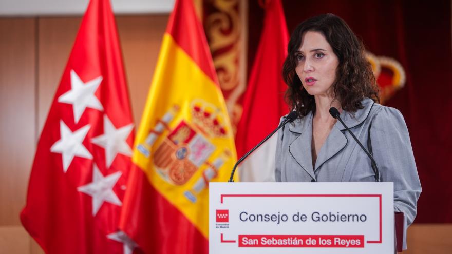 La presidenta Isabel Díaz Ayuso durante la reunión