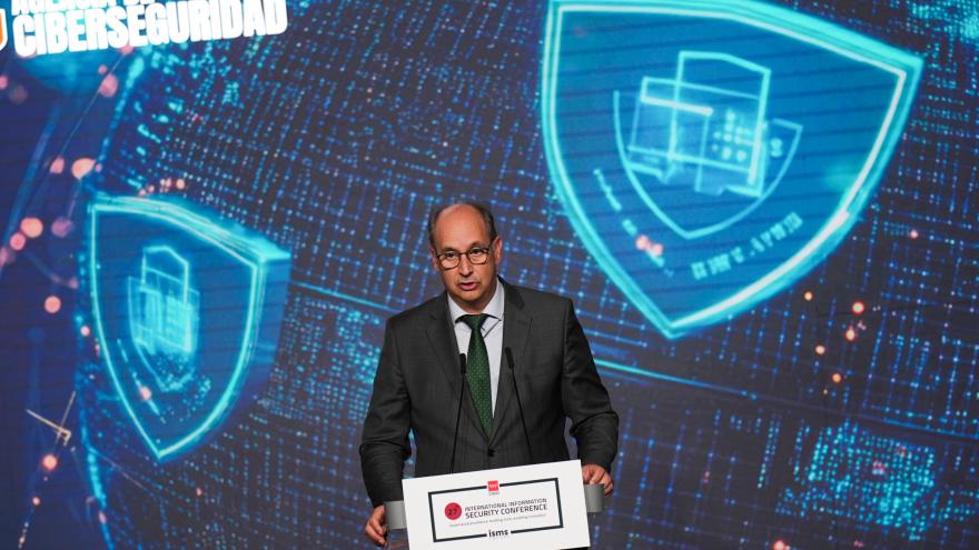 El consejero Miguel López-Valverde durante la presentación del evento en la Real Casa de Correos