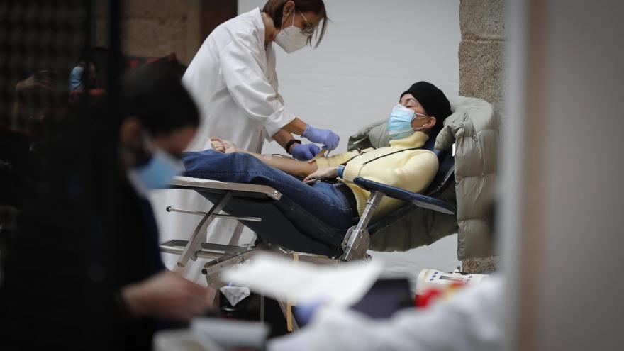 Donación de sangre en la Real Casa de Correos