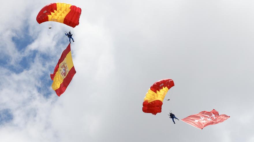 Parada militar en la celebración del 2 de mayo