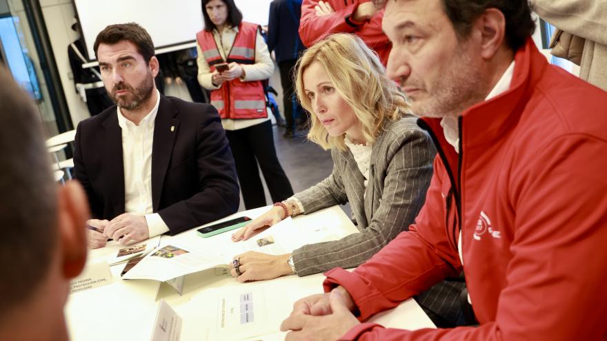 El director de la ASEM112 y la alcaldesa de Alcobendas coordinan actuaciones desde una sala de crisis