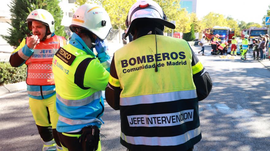 servicios de emergencia de bomberos y del SUMMA 112 de la Comunidad de Madrid 