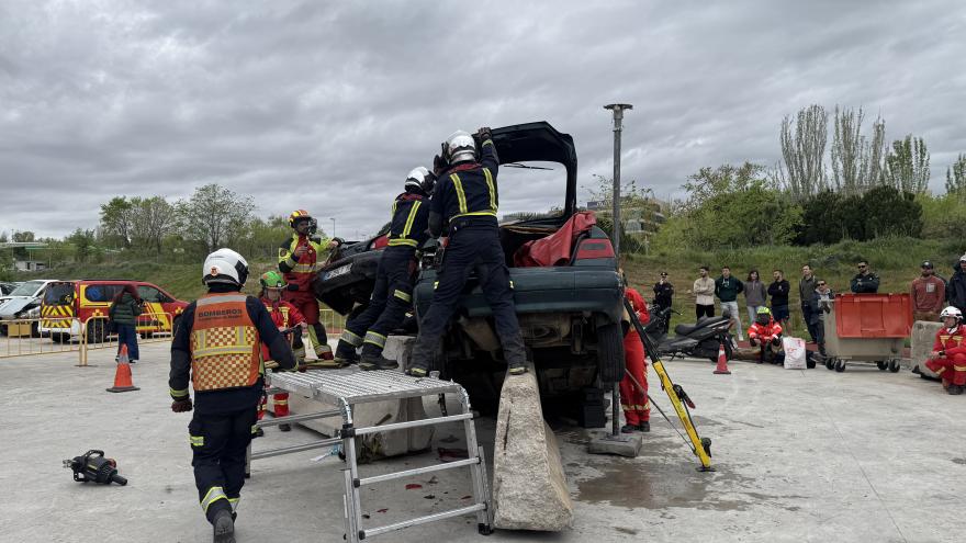 bomberos que representarán a la región en el Encuentro Nacional de Rescate en Accidentes de Tráfico