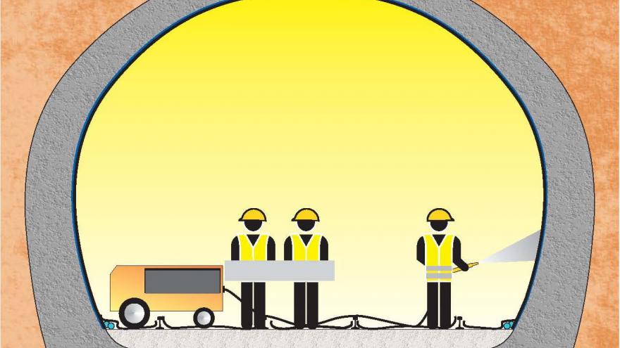 Consolidación del túnel, Fase 10 retirada de repiés y proyeccción de hormigón manualmente