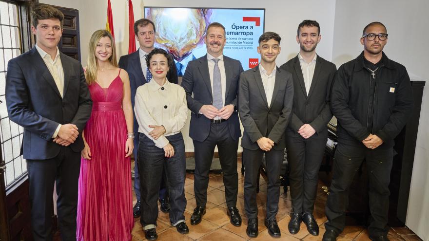 La Comunidad de Madrid presenta la II edición del Festival Ópera a quemarropa con propuestas para todos los públicos El consejero De Paco Serrano