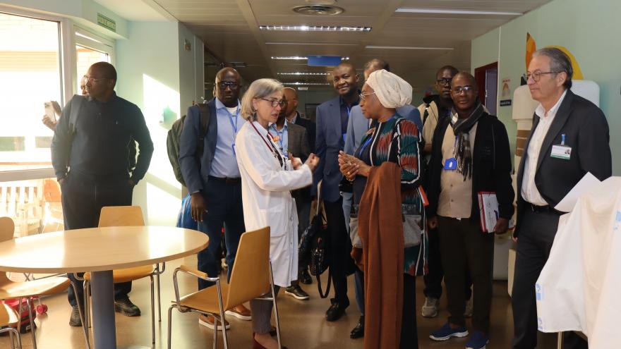 Visitando la Hospitalización de Pediatría