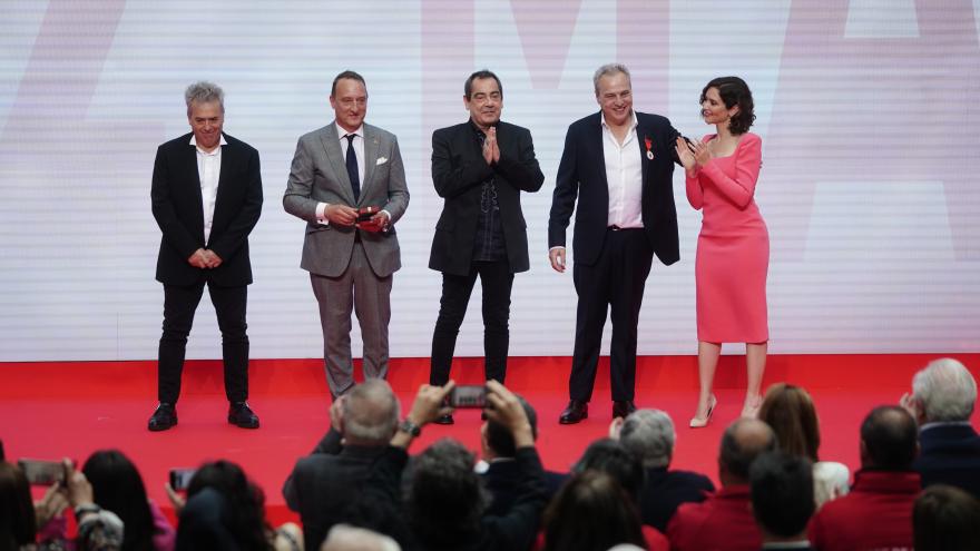 La presidenta entrega las condecoraciones